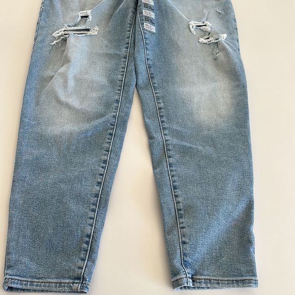 Levi’s Silver Tab Women’s Stretch High Mom Jeans - Picture 3 of 12